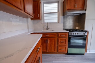 6 Apollo St in Jersey City, NJ - Building Photo - Building Photo
