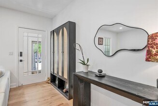 247 Fern Ave in Lyndhurst, NJ - Building Photo - Building Photo