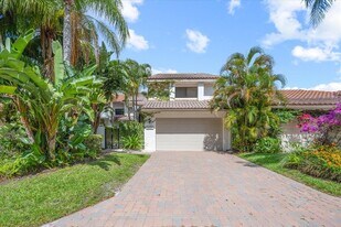 2585 Sheltingham Dr in Wellington, FL - Building Photo