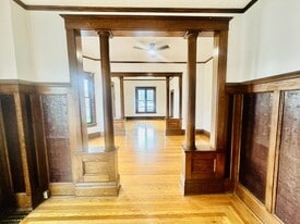 386 1st St, Unit 384.5 1st St in Manistee, MI - Building Photo