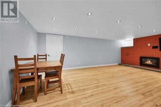 221 Gray Rd in Hamilton, ON - Building Photo - Building Photo