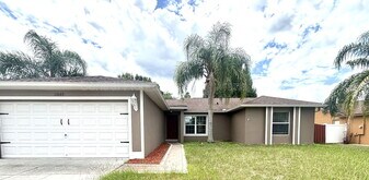 11849 Foxglove Dr in Clermont, FL - Building Photo