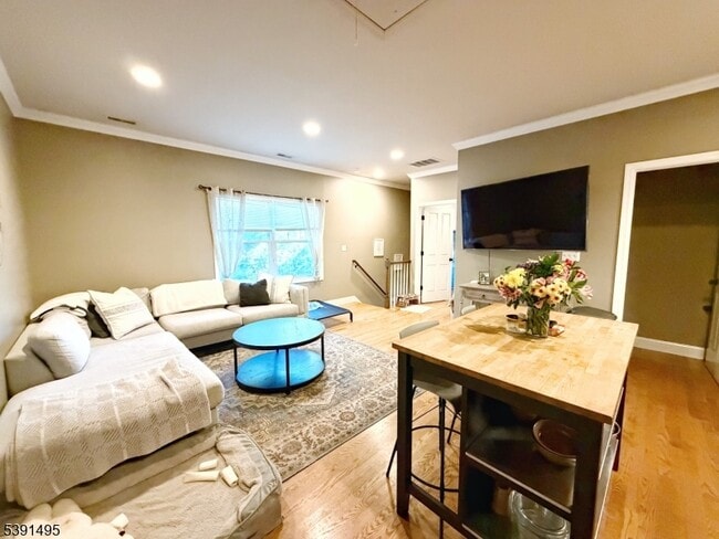 12 Clinton Ln in Morristown, NJ - Building Photo - Building Photo
