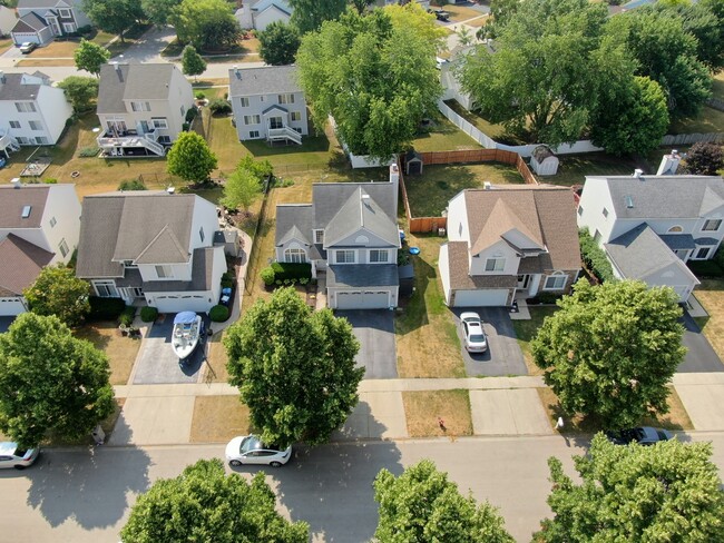 549 Ivory Ln in Bartlett, IL - Building Photo - Building Photo