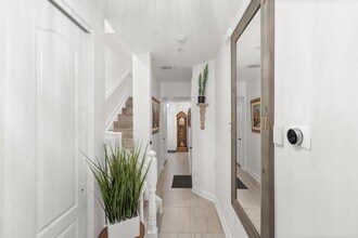 3643 NW 5th Terrace in Boca Raton, FL - Foto de edificio - Building Photo