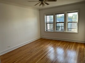 1942 N Whipple St in Chicago, IL - Building Photo