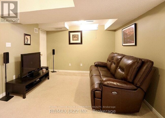 65 Dakin Dr in Ajax, ON - Building Photo - Building Photo