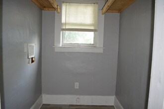 100 Butler Ave-Unit -1 in Utica, NY - Building Photo - Building Photo