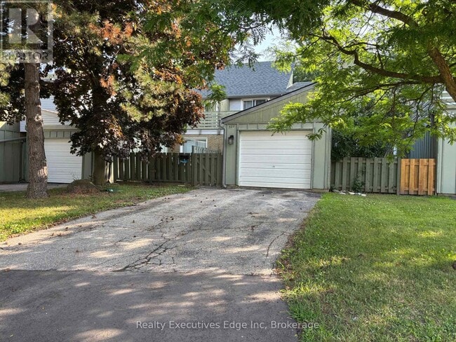 property at 322 Scottsdale Dr