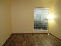 2300 Augusta Dr photo'