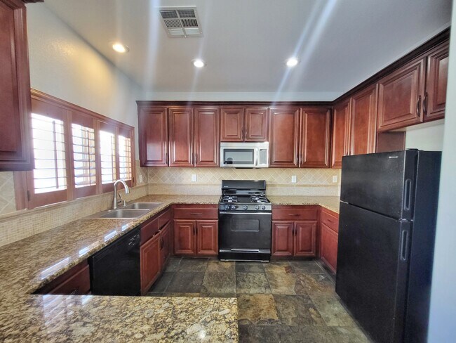 9530 Windsor Forest Ct in Las Vegas, NV - Building Photo - Building Photo