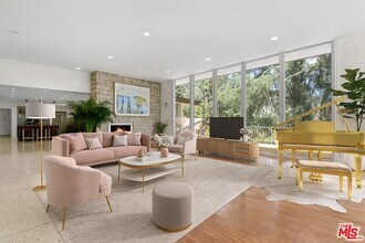 1743 Stone Canyon Rd in Los Angeles, CA - Building Photo - Building Photo