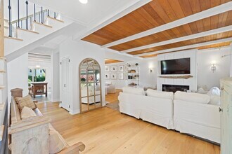 818 Trenton Ave in Point Pleasant Beach, NJ - Building Photo - Building Photo