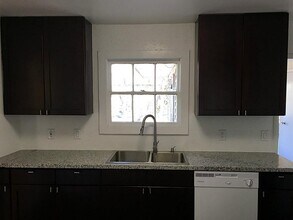 5536 Jessamine St in Houston, TX - Foto de edificio - Building Photo