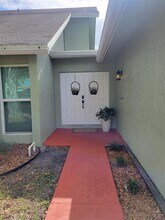 9371 NW 33rd Pl in Sunrise, FL - Foto de edificio - Building Photo