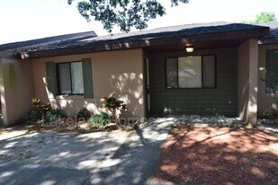 2237 Bordeau Ct in Auburndale, FL - Building Photo