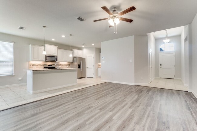 15933 Charing Cross Dr in Northlake, TX - Building Photo - Building Photo