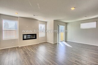 208 N 28th Pl in Ridgefield, WA - Building Photo - Building Photo