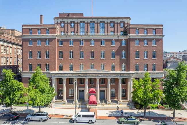 The Colonnade in Philadelphia, PA - Building Photo - Building Photo