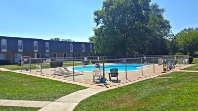 Apartments at Georgetown in Belton, MO - Building Photo - Building Photo