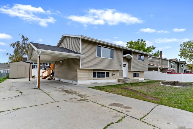 property at 579 6th St