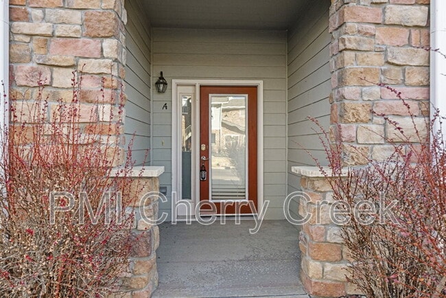 18602 E Water Dr in Aurora, CO - Building Photo - Building Photo
