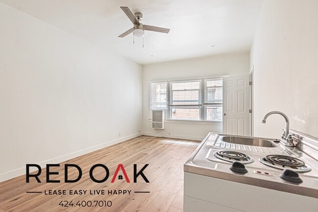 property at 727 S Mariposa Ave