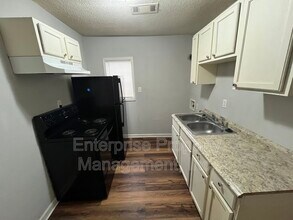 677 Buntyn St in Memphis, TN - Building Photo - Building Photo