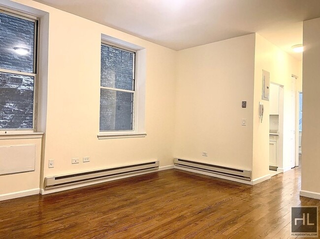 property at 46 W 73rd St
