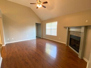 7583 Tally Ho Dr E in Olive Branch, MS - Building Photo - Building Photo