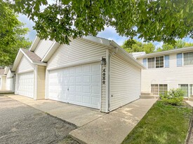 4852 10th Ave SW in Fargo, ND - Building Photo