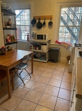 186 Naples Rd, Unit 1 in Brookline, MA - Foto de edificio - Building Photo