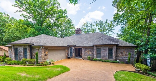 property at 4312 Oak Point Cir