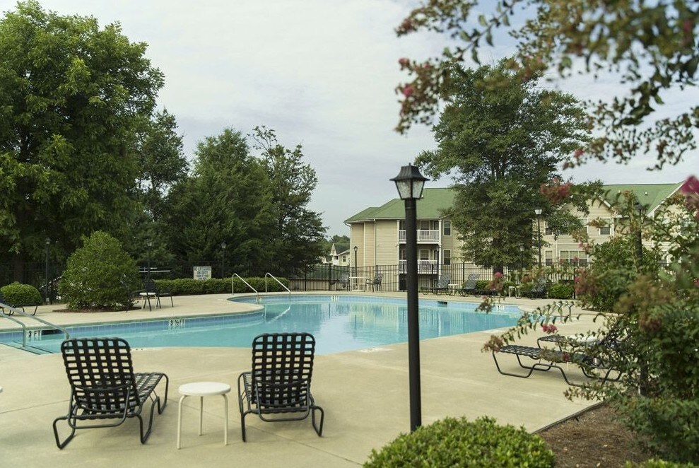 Crescent Pointe Apartments in Seneca, SC