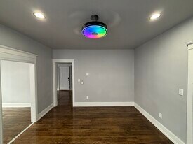 673 Delaware St, Unit 1S in Gary, IN - Building Photo