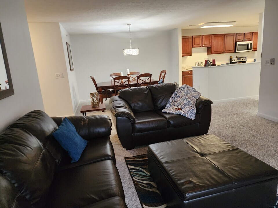 3126 Alexander Pl in Beavercreek, OH - Building Photo
