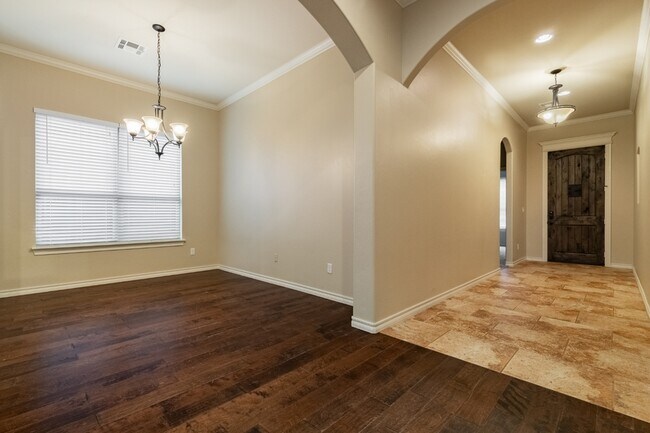 600 Irish Ln in Yukon, OK - Building Photo - Building Photo