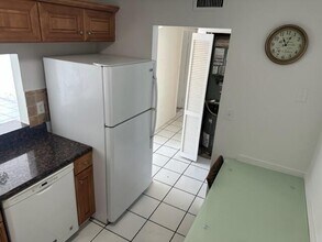 4304 NW 9th Ave in Pompano Beach, FL - Building Photo - Building Photo