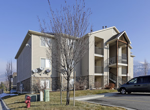 The Georgian at Colonial Springs in Harrisville, UT - Foto de edificio - Building Photo