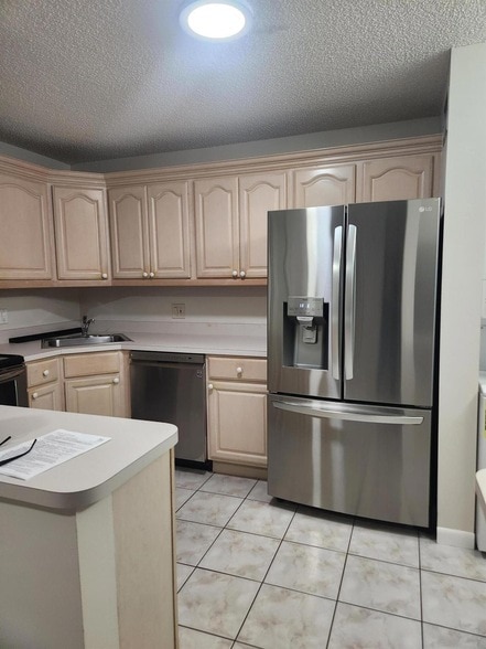 property at 522 Shady Pine Way