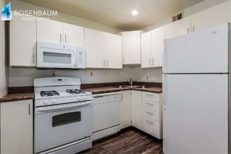 770 N Dodge Blvd in Tucson, AZ - Foto de edificio - Building Photo