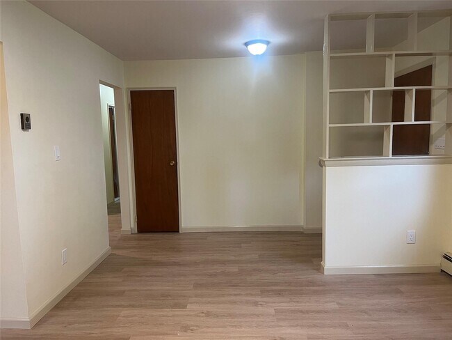 7 Star Ln in Glen Cove, NY - Building Photo - Building Photo