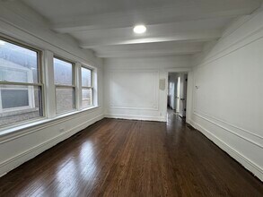 7955 S Elizabeth St in Chicago, IL - Building Photo - Building Photo