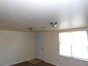 2015 SW Jefferson Ave in Lawton, OK - Building Photo - Building Photo