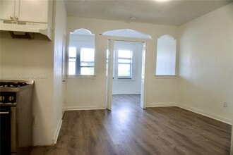 501 SW 6th Ct in Miami, FL - Building Photo - Building Photo
