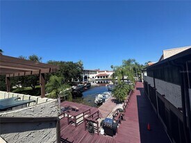 2571 Cyprus Dr in Palm Harbor, FL - Building Photo