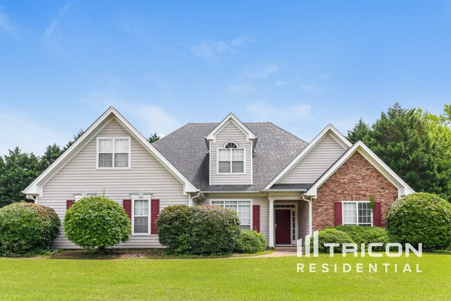 property at 250 Doe Hollow Trace