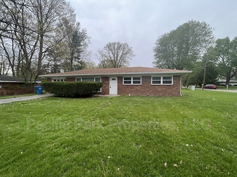 6520 W 16th St in Indianapolis, IN - Building Photo