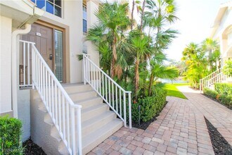 5645 Whisperwood Blvd in Naples, FL - Building Photo - Building Photo