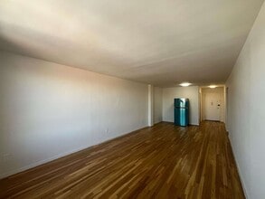 925 E 14th St in Brooklyn, NY - Building Photo - Building Photo